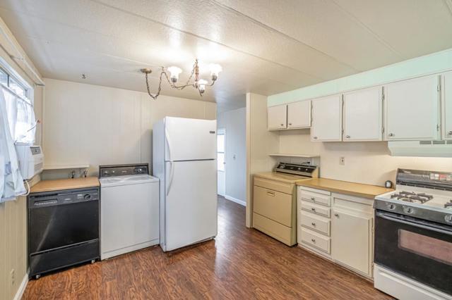 6011 Scotts Valley Drive, Scotts Valley CA: https://media.crmls.org/mediaz/ae9da3f7-5bbf-43b2-8f3a-469ffaffd4eb.jpg