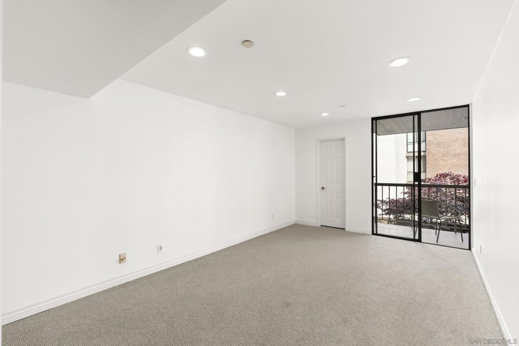 750 State - photo 20
