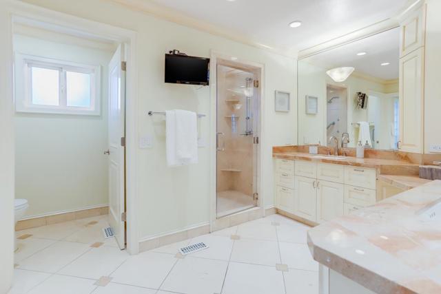 Image 19 of 40 For 989 Coeur D Alene Way