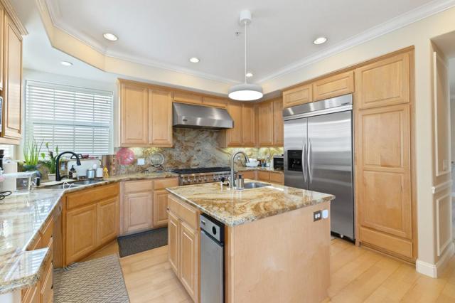 740 Promontory Point, Foster City CA: https://media.crmls.org/mediaz/aea0392a-4357-49f7-82a1-1c1cbbc78de1.jpg