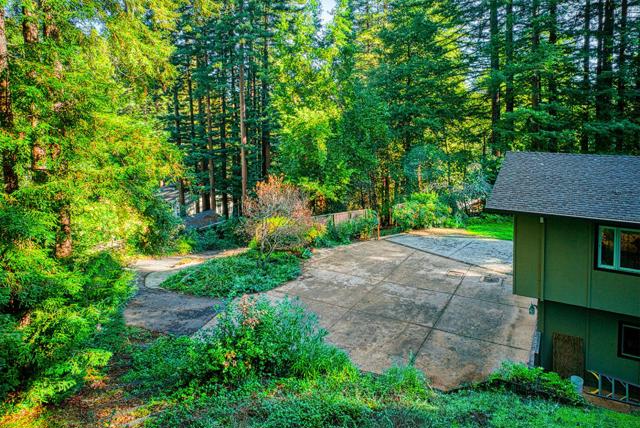 951 Jenny Way, Felton CA: https://media.crmls.org/mediaz/aea11977-01c8-4131-a6c2-70f68d97ad5a.jpg