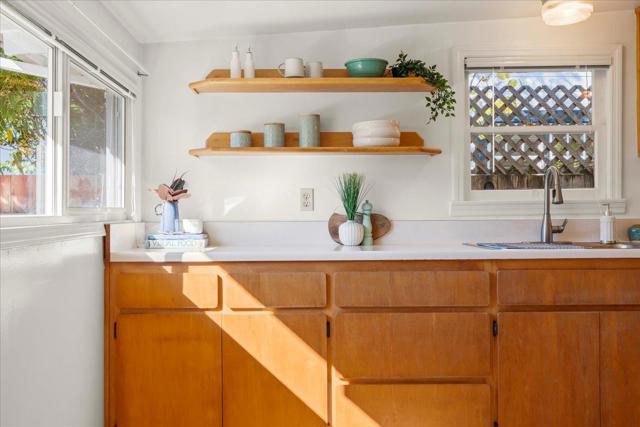 207 2nd Avenue, Santa Cruz CA: https://media.crmls.org/mediaz/aea18308-f6ee-4b79-ad21-d65dd90e148c.jpg