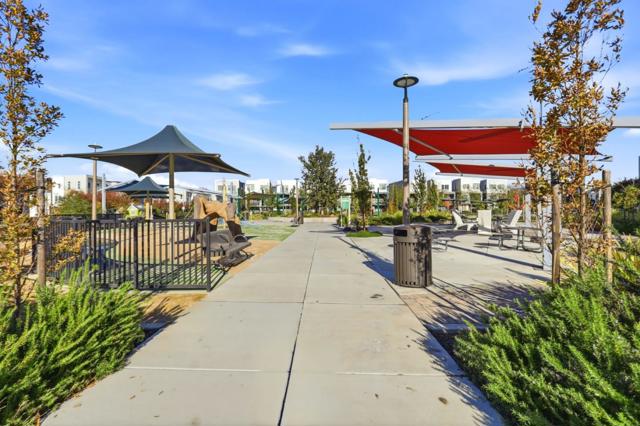 5740 Vibrant Loop, San Jose CA: https://media.crmls.org/mediaz/aea19e14-2034-4c42-a4f7-f54767d16041.jpg