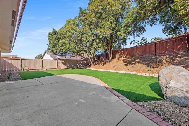 17111 Prado Pl, San Diego CA: https://media.crmls.org/mediaz/aea32a5a-ea7b-410d-bf89-ba67b2ba565c.jpg