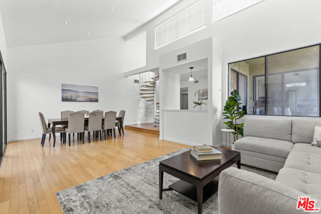 1506 S Bentley Avenue, Los Angeles CA: https://media.crmls.org/mediaz/aea38e85-f03d-4b80-a0aa-2126b97b8255.jpg