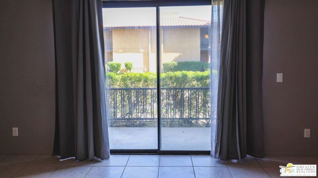 31200 Landau Boulevard, Cathedral City CA: https://media.crmls.org/mediaz/aea397c8-89a0-4307-b6fe-9660de243e1e.jpg