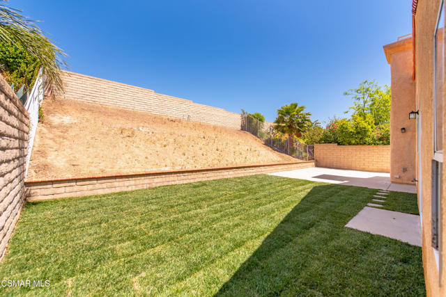 7246 University Drive, Moorpark CA: https://media.crmls.org/mediaz/aea3ba42-c3b3-4471-b1d9-ce1cae4dee74.jpg