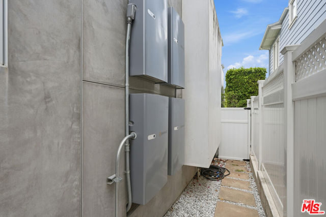 512 Irena Avenue, Redondo Beach, California 90277, 5 Bedrooms Bedrooms, 0 ,3 BathroomsBathrooms,Residential,For Sale,Irena,0,26860787