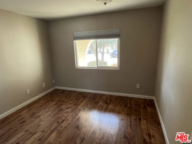 Image 13 of 27 For 41760 Largo  