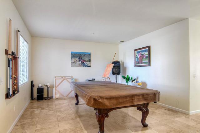 Detail Gallery Image 12 of 41 For 1379 Corte Bagalso, San Marcos,  CA 92069 - 4 Beds | 3 Baths