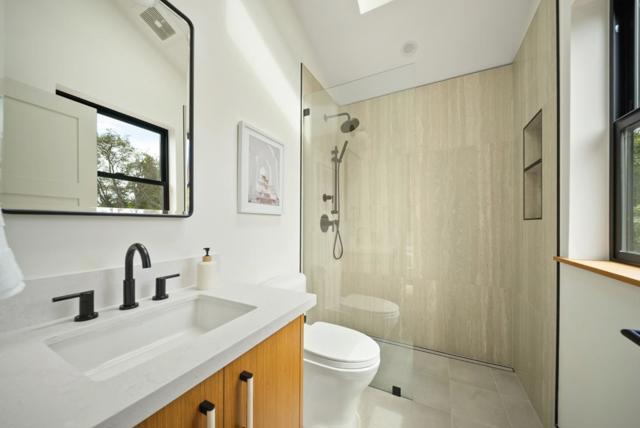 3240 N Main Street, Soquel CA: https://media.crmls.org/mediaz/aea5decc-38cc-4505-a7de-1e168f356dd1.jpg