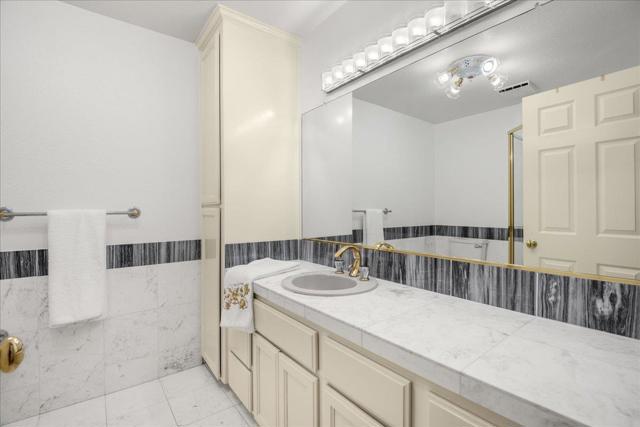 385 Atherton Way, Morgan Hill CA: https://media.crmls.org/mediaz/aea66782-7abf-4084-b6be-93830718d2ce.jpg