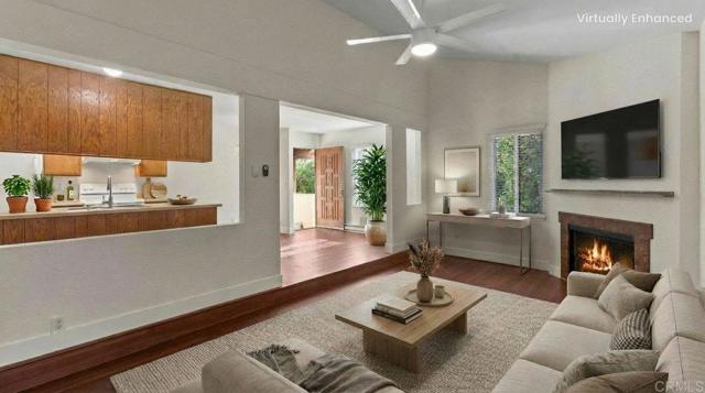 Detail Gallery Image 5 of 33 For 13742 Ruette Le Parc #C,  Del Mar,  CA 92014 - 2 Beds | 2 Baths