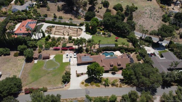 1032 Los Alisos N, Fallbrook, California 92028, 4 Bedrooms Bedrooms, ,3 BathroomsBathrooms,Single Family Residence,For Sale,Los Alisos N,240014134SD