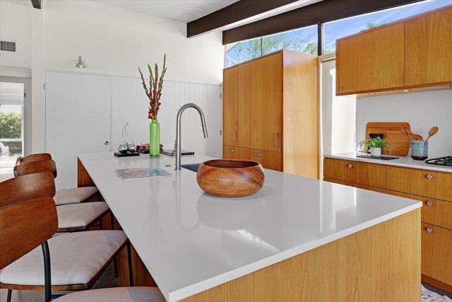 408 E Glen Circle N, Palm Springs, CA 92262