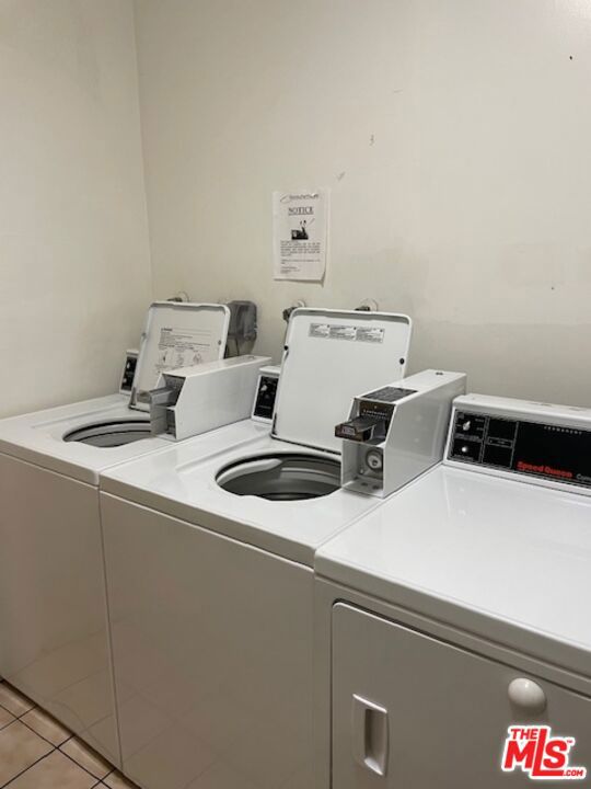6151 Orange Street, Los Angeles CA: https://media.crmls.org/mediaz/aea8d0f4-8b79-4de0-92a5-17d9c0f79c2a.jpg