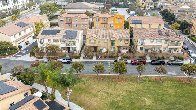 1518 Caminito Soria, Chula Vista CA: https://media.crmls.org/mediaz/aea8e2aa-e642-4c20-b1b5-b33c7ebfe20d.jpg