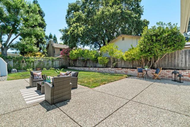 1380 Welburn Avenue, Gilroy CA: https://media.crmls.org/mediaz/aea9942b-bc96-4c9c-abcf-7842aa8ed5e1.jpg