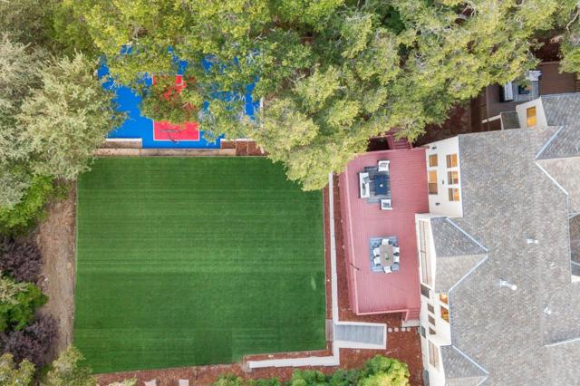 303 Lakeview Way, Redwood City CA: https://media.crmls.org/mediaz/aeaa2af6-9d35-40fb-bd90-9ab58f217a66.jpg