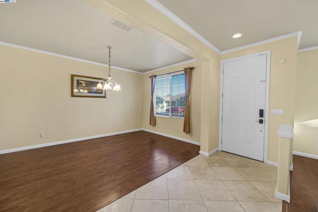 1419 Nubian St, Patterson CA: https://media.crmls.org/mediaz/aeaadbb8-6ce9-42a7-911e-b8b272380921.jpg