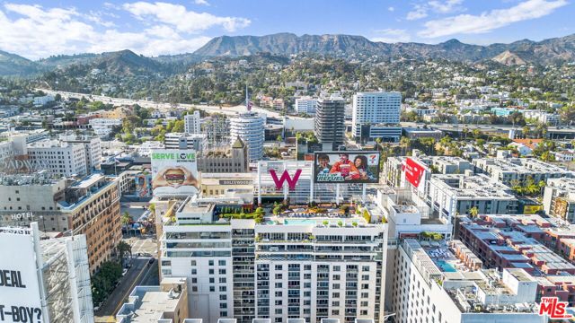 6250 Hollywood Boulevard, Los Angeles CA: https://media.crmls.org/mediaz/aeac0911-ad40-425f-875e-adff75ac5614.jpg