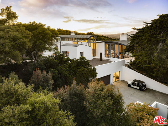 4450 Via Alegre, Santa Barbara CA: https://media.crmls.org/mediaz/aeacdb18-fc7c-4baf-960c-732fc7dea032.jpg