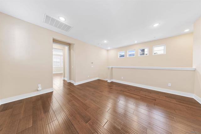 6749 Solterra Vista Pkwy, San Diego CA: https://media.crmls.org/mediaz/aeaea0e2-41b5-4bba-9416-016ac7cbad2d.jpg