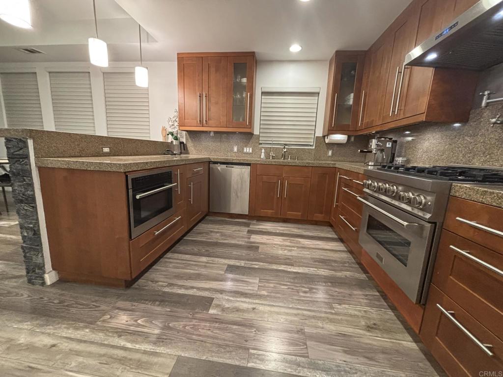 2064 2nd Avenue - photo 6