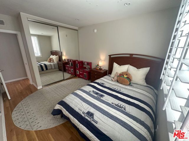 11662 Iowa Avenue, Los Angeles CA: https://media.crmls.org/mediaz/aeafa9d3-1866-489b-b9f1-0f8e174e3262.jpg
