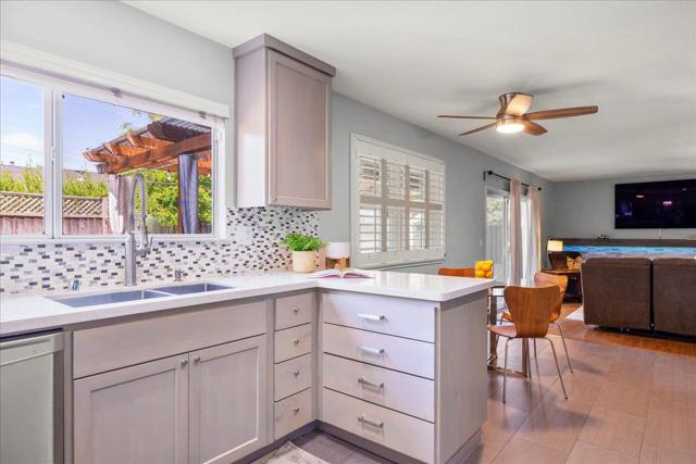 192 Castillon Way, San Jose CA: https://media.crmls.org/mediaz/aeafde33-1682-426a-a5b1-725c0cadab3e.jpg