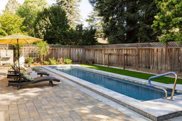 86 Rittenhouse Avenue, Atherton CA: https://media.crmls.org/mediaz/aeafe702-3883-4925-96bf-f9f979c799c4.jpg