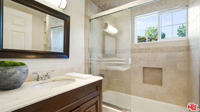 Bathroom #2 (ensuite to Bedroom #3)