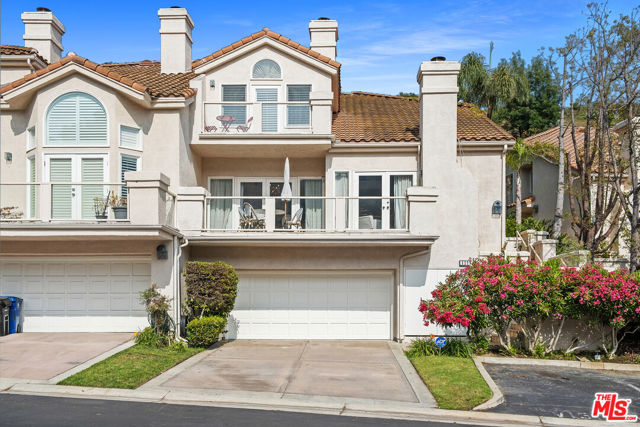 622 Palisades Drive photo 2