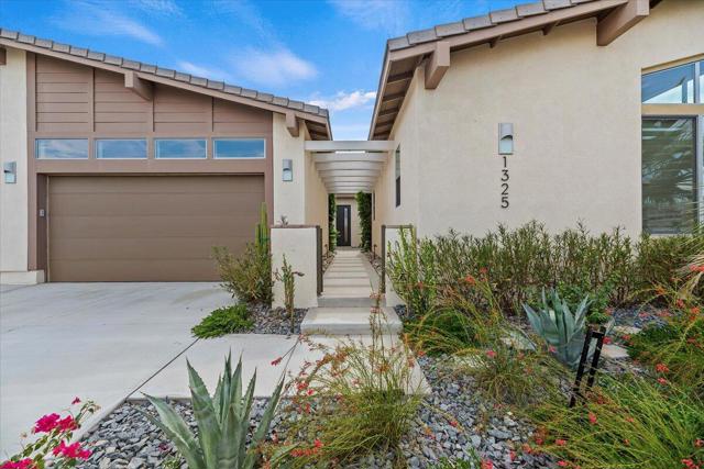 1325 Passage Street, Palm Springs CA: https://media.crmls.org/mediaz/aeb2a12f-e5a1-4b5b-9427-51053f7215a1.jpg