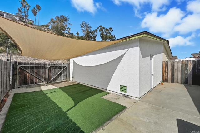 Detail Gallery Image 24 of 27 For 2825 College Bld, Oceanside,  CA 92056 - 3 Beds | 2 Baths