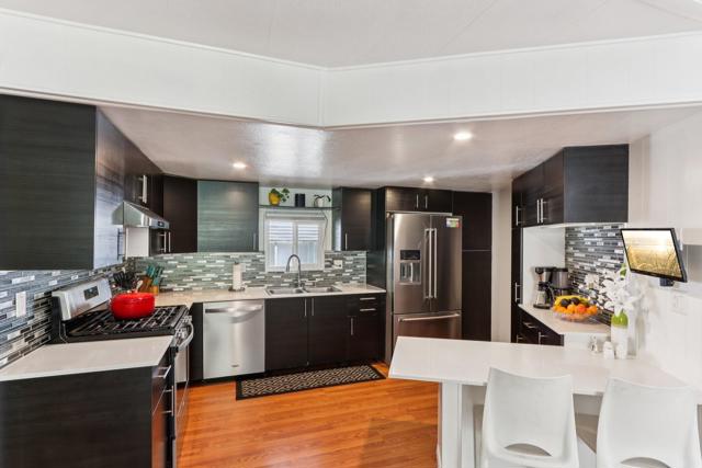 252 Lei Drive, Palm Springs CA: https://media.crmls.org/mediaz/aeb3a8f1-f6b5-4995-809c-430fd4832d81.jpg
