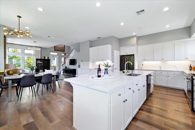 324 Cherokee Loop, Mountain View CA: https://media.crmls.org/mediaz/aeb49165-941d-4a14-ac9e-4d31f31457fc.jpg