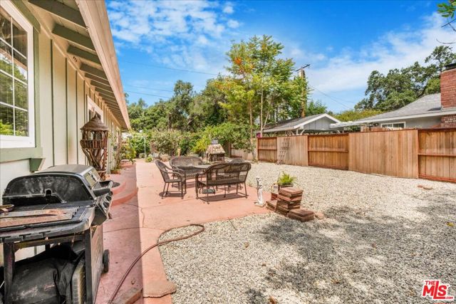 754 Fernando Street, Ojai CA: https://media.crmls.org/mediaz/aeb5e00f-842c-42a9-a7e2-fbf0b792acd8.jpg