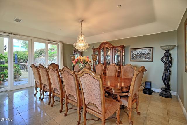 Detail Gallery Image 10 of 46 For 6153 Cobblestone Dr, Ventura,  CA 93003 - 4 Beds | 3/2 Baths