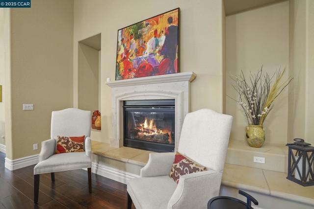 1512 Miwok Ct, Brentwood CA: https://media.crmls.org/mediaz/aeb746c3-a74e-4db7-baf3-73cde7c3060a.jpg
