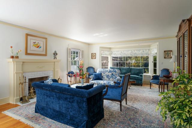 3130 2nd Ave, San Diego CA: https://media.crmls.org/mediaz/aeb8cc44-9c82-427c-ac8b-16b83aa5b849.jpg