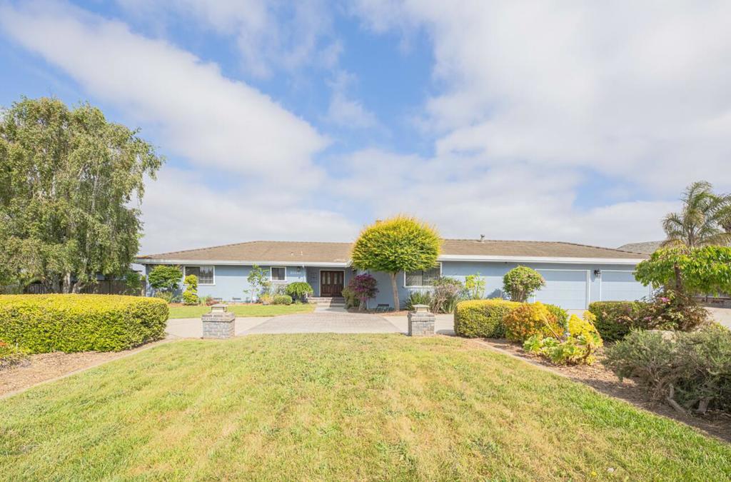 21220 Valle San Juan Drive