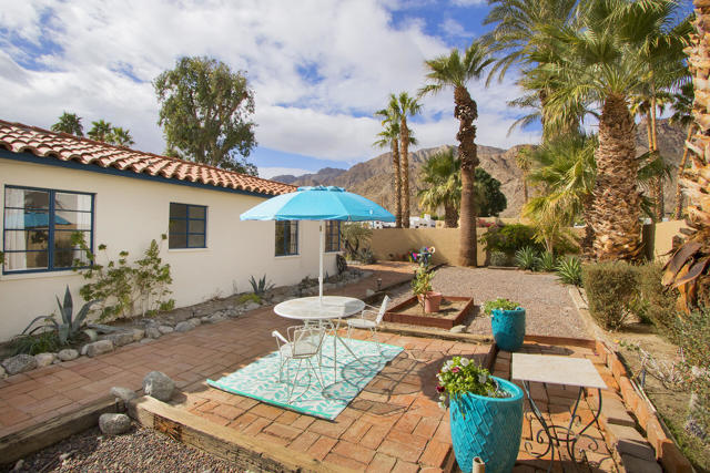 52404 Avenida Rubio, La Quinta CA: https://media.crmls.org/mediaz/aeb9adea-dc40-4566-b660-53fa469713af.jpg