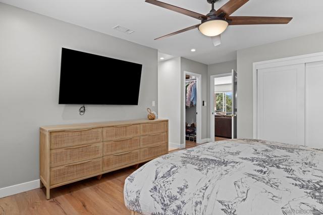 2686 Via Viejas, Alpine CA: https://media.crmls.org/mediaz/aeba3683-c64d-4981-ab10-132d2f88eb83.jpg