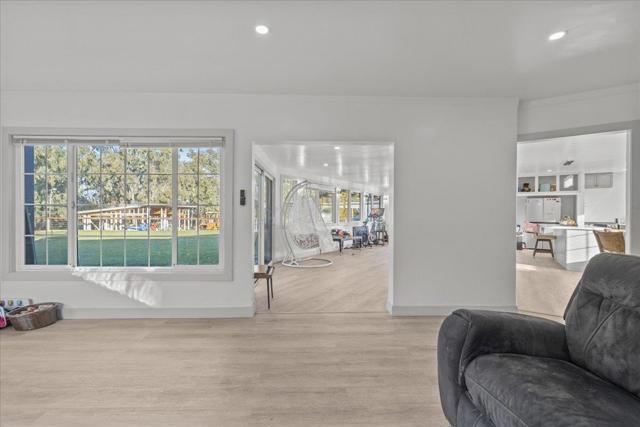 9350 Bond Road, Elk Grove CA: https://media.crmls.org/mediaz/aebac67e-8835-4775-b2d9-62e3fdab9fe2.jpg