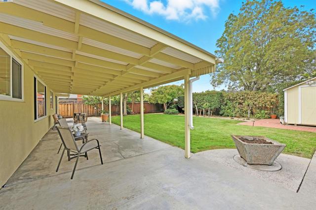 Image 33 of 41 For 5169 Lawler Ave