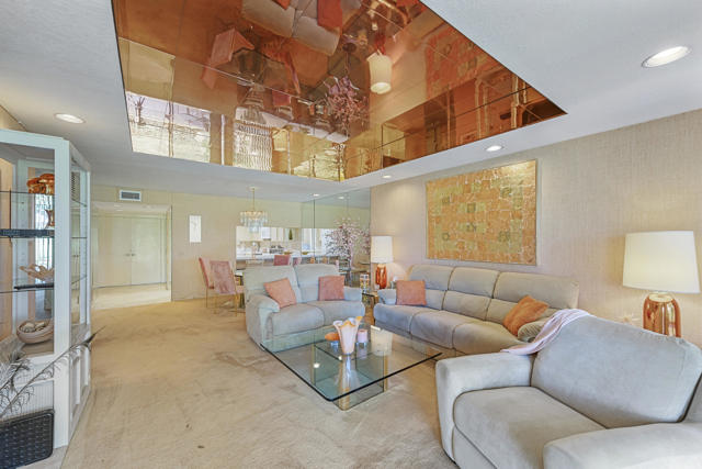 51 Sunrise Drive, Rancho Mirage CA: https://media.crmls.org/mediaz/aebc97bf-5494-455e-b231-975f7a8cde83.jpg