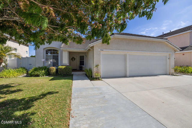 7744 Hayward Street, Ventura CA: https://media.crmls.org/mediaz/aebcd395-fce8-42b7-9681-12c3ed7f3419.jpg