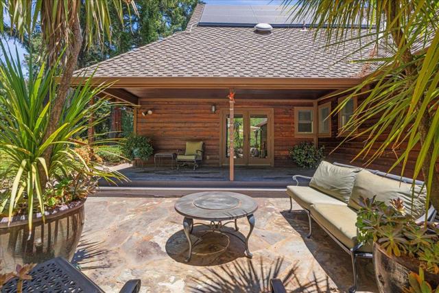 19960 Skyline Boulevard, Los Gatos CA: https://media.crmls.org/mediaz/aebe3223-b1c4-4ff8-98b3-05dfb56c0152.jpg