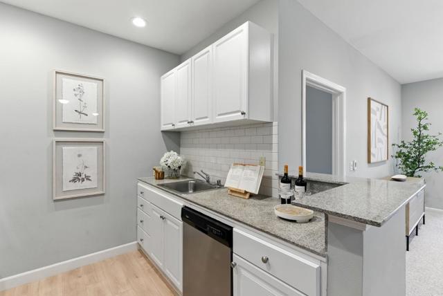 401 S Norfolk Street, San Mateo CA: https://media.crmls.org/mediaz/aebf9a1c-ab7e-4a3f-b1a9-55dd7c75e53f.jpg